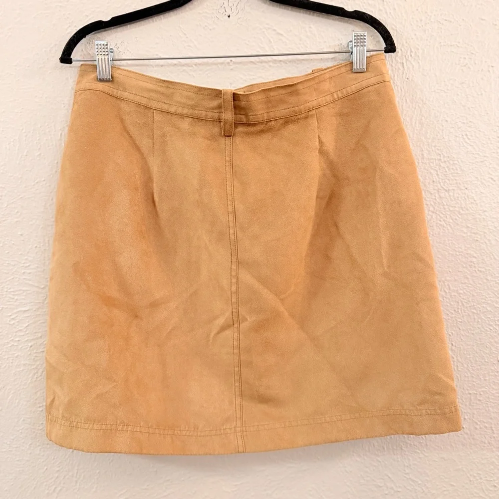 Banana Republic faux suede full button mini skirt